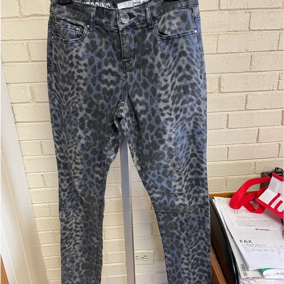 DKNY Leopard Print Jeggings Skinny Jeans - Picture 7 of 9